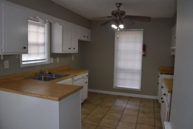 6038 W ROSEWIND CIR, Memphis, TN 38141