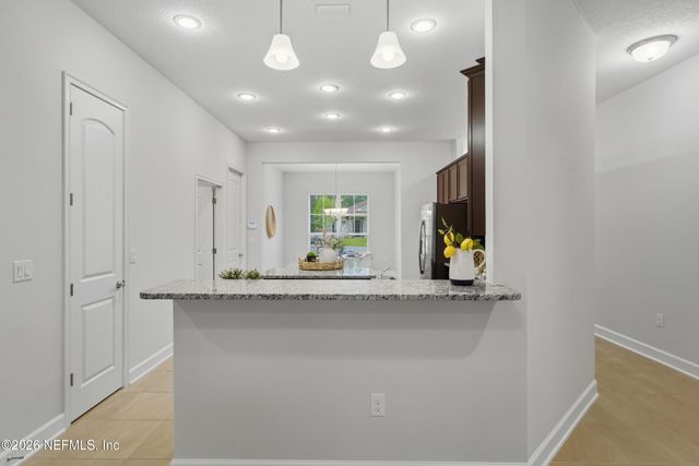 387 JENNIE LAKE Court, St. Johns, FL 32095