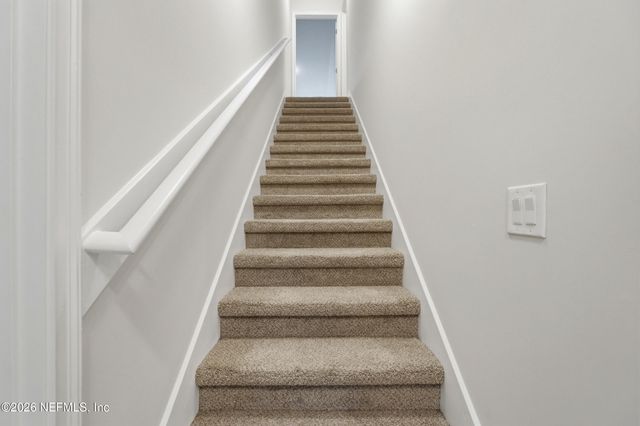 387 JENNIE LAKE Court, St. Johns, FL 32095