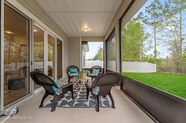 387 JENNIE LAKE Court, St. Johns, FL 32095