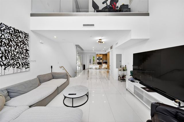 455 NE 39th 311, Miami, FL 33137