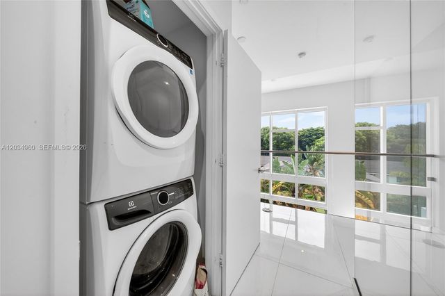 455 NE 39th 311, Miami, FL 33137