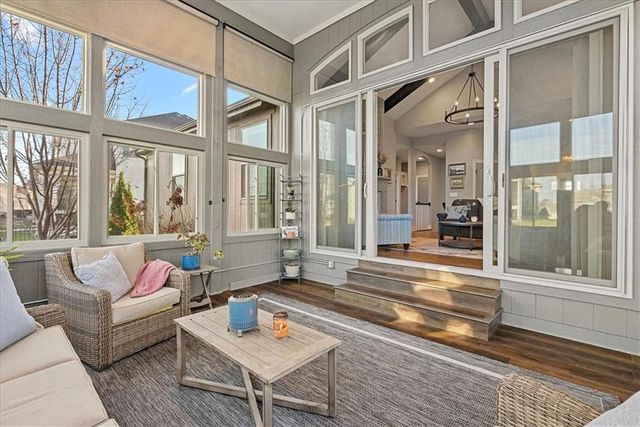 15826 W 165th Terrace, Olathe, KS 66062