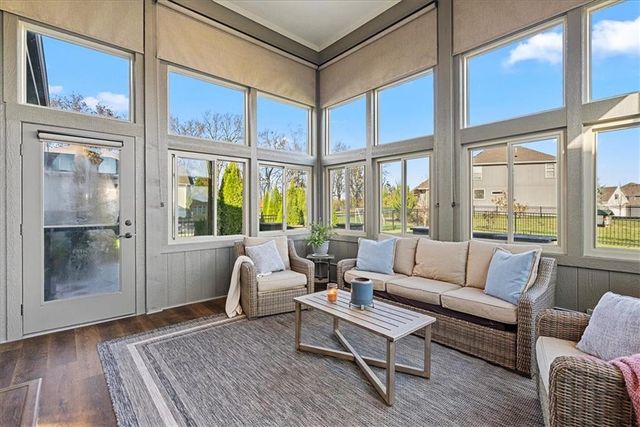 15826 W 165th Terrace, Olathe, KS 66062