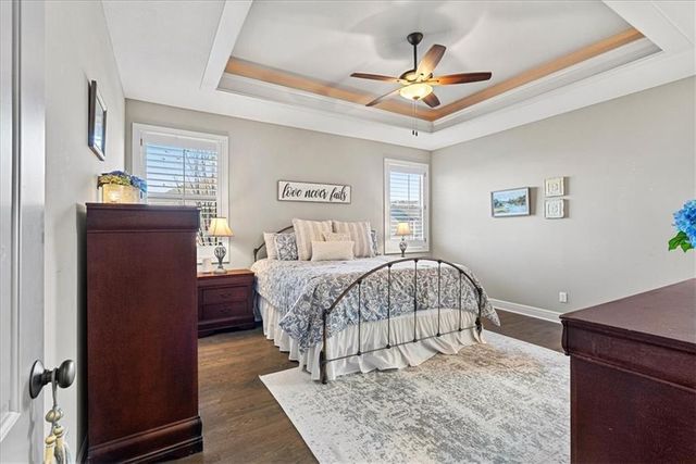 15826 W 165th Terrace, Olathe, KS 66062