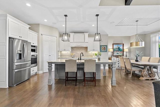 15826 W 165th Terrace, Olathe, KS 66062