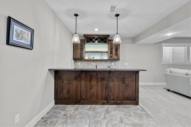 15826 W 165th Terrace, Olathe, KS 66062