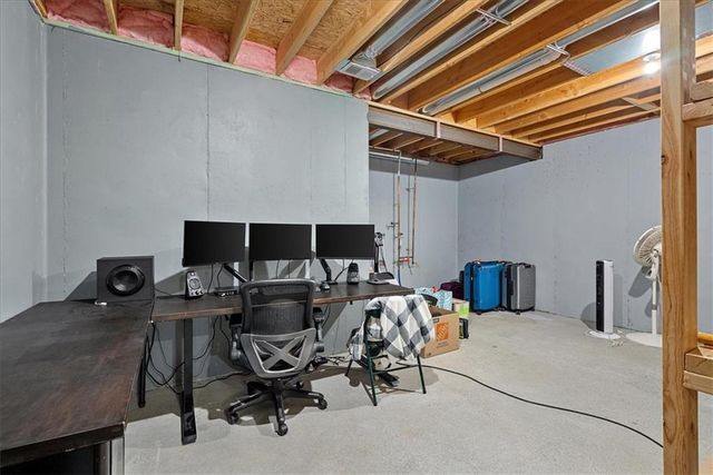 15826 W 165th Terrace, Olathe, KS 66062