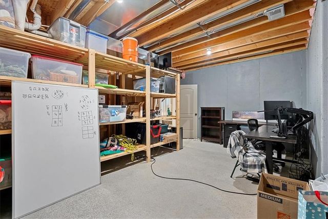 15826 W 165th Terrace, Olathe, KS 66062