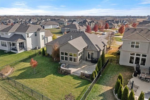 15826 W 165th Terrace, Olathe, KS 66062