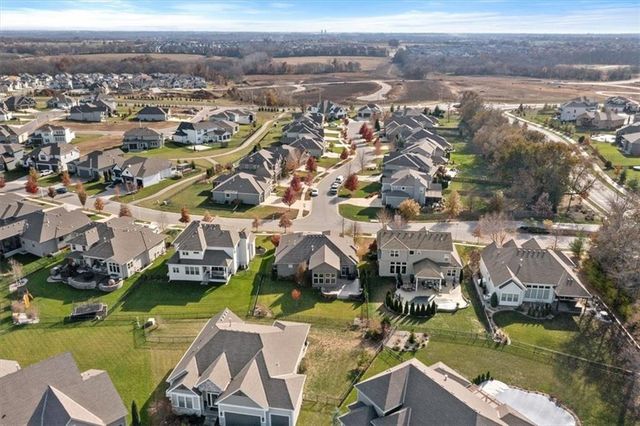 15826 W 165th Terrace, Olathe, KS 66062