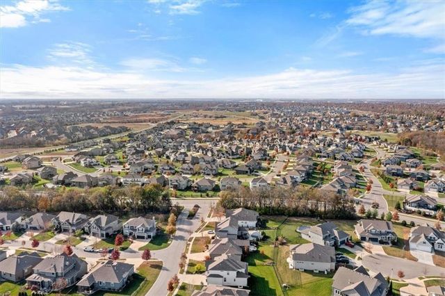 15826 W 165th Terrace, Olathe, KS 66062