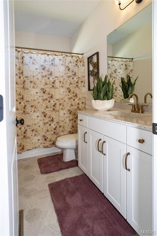 213 Westleigh Court, Wentzville, MO 63385