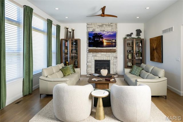 213 Westleigh Court, Wentzville, MO 63385