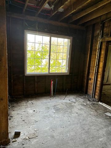 2986 Cadillac Boulevard, Detroit, MI 48214