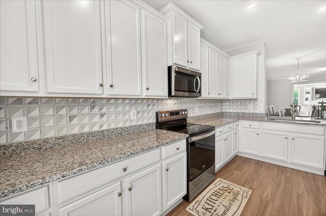 10042 ROULETTE DRIVE DR, Hagerstown, MD 21740