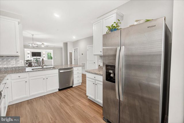 10042 ROULETTE DRIVE DR, Hagerstown, MD 21740