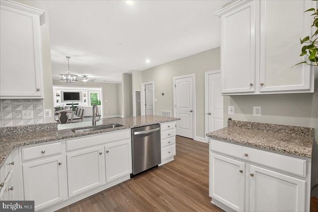 10042 ROULETTE DRIVE DR, Hagerstown, MD 21740