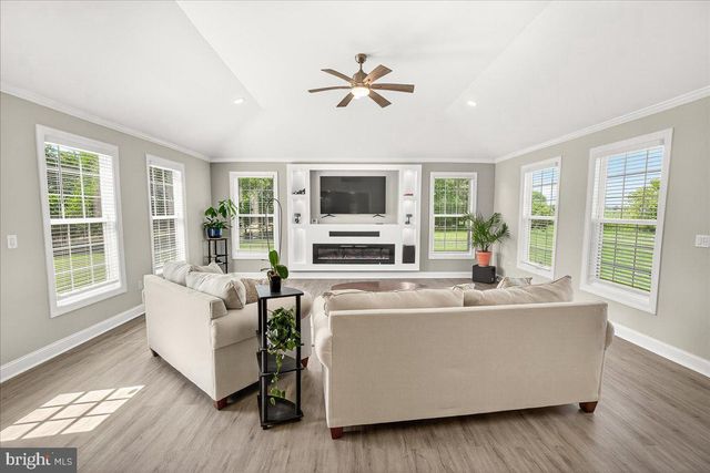 10042 ROULETTE DRIVE DR, Hagerstown, MD 21740