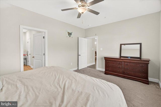 10042 ROULETTE DRIVE DR, Hagerstown, MD 21740