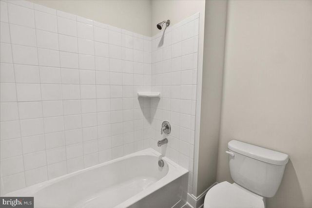 10042 ROULETTE DRIVE DR, Hagerstown, MD 21740