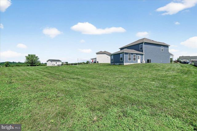 10042 ROULETTE DRIVE DR, Hagerstown, MD 21740