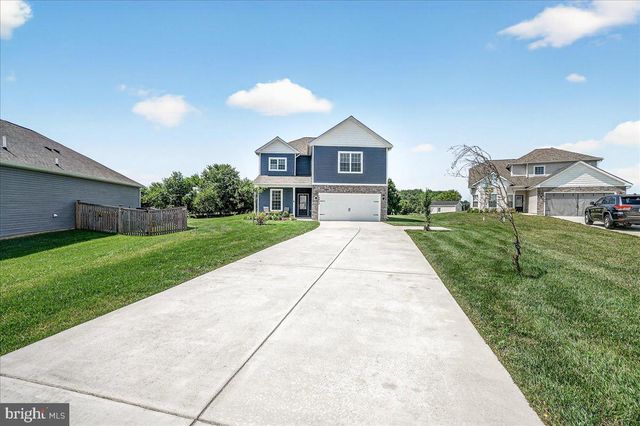 10042 ROULETTE DRIVE DR, Hagerstown, MD 21740