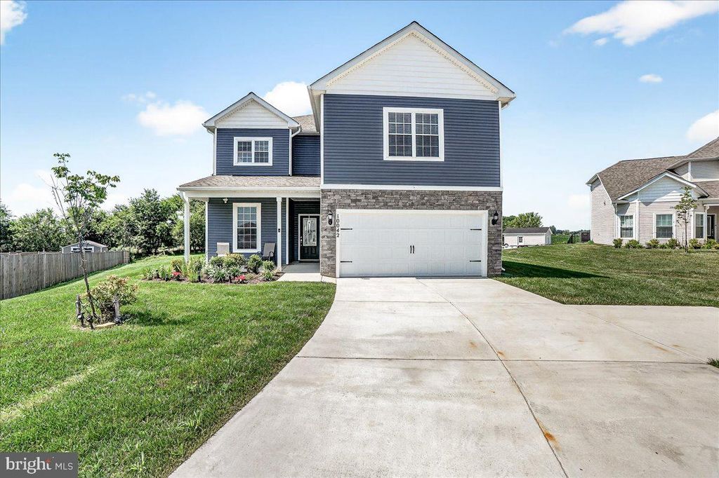 10042 ROULETTE DRIVE DR, Hagerstown, MD 21740