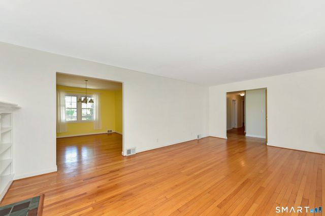12 Greenfield Drive, Ansonia, CT 06401