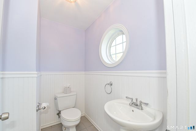 12 Greenfield Drive, Ansonia, CT 06401