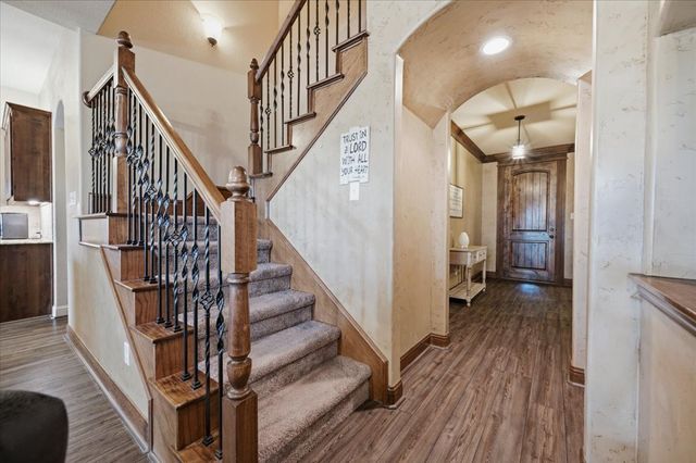 825 Broadhead Road, Waxahachie, TX 75165