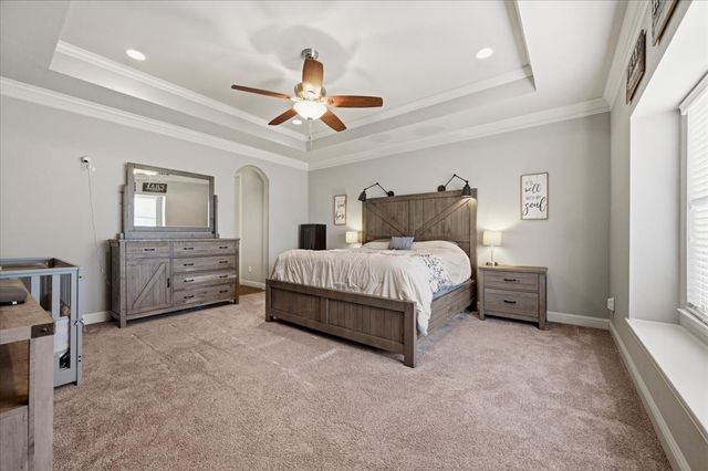 825 Broadhead Road, Waxahachie, TX 75165