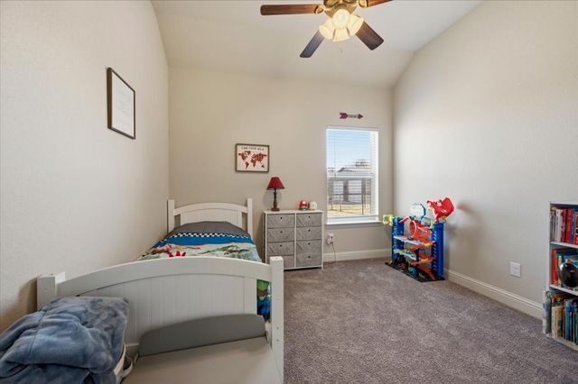 825 Broadhead Road, Waxahachie, TX 75165