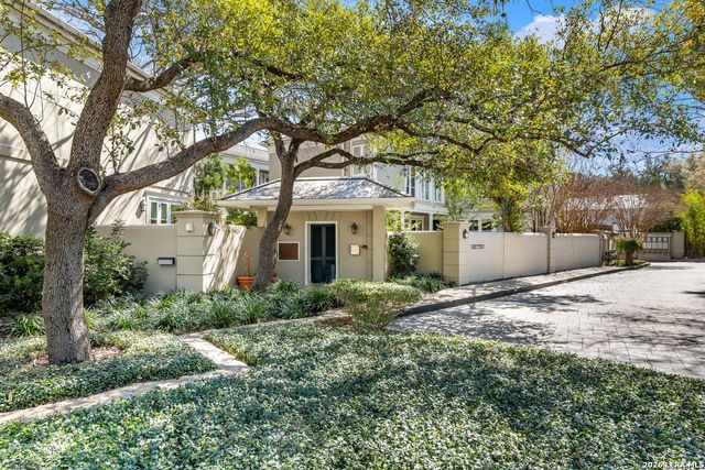 122 Chester St Apt 2, San Antonio, TX 78209