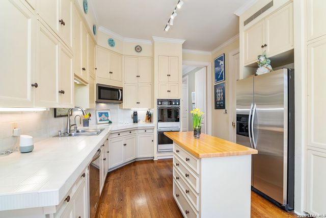 122 Chester St Apt 2, San Antonio, TX 78209