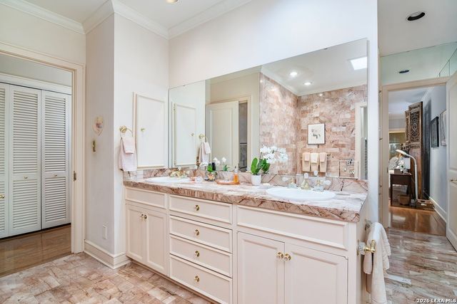 122 Chester St Apt 2, San Antonio, TX 78209