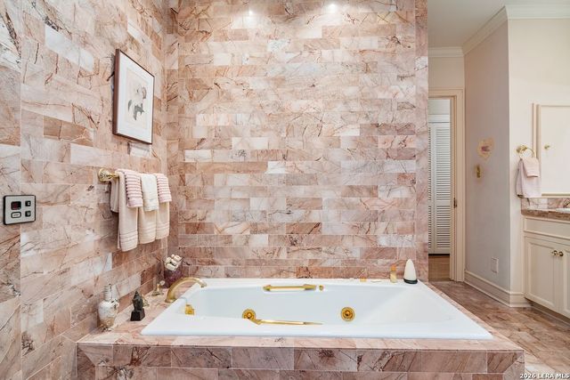 122 Chester St Apt 2, San Antonio, TX 78209