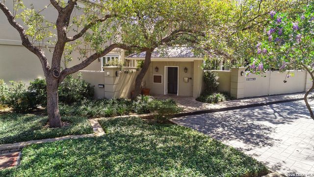 122 Chester St Apt 2, San Antonio, TX 78209