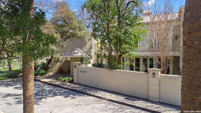 122 Chester St Apt 2, San Antonio, TX 78209