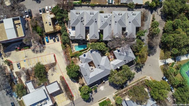 122 Chester St Apt 2, San Antonio, TX 78209