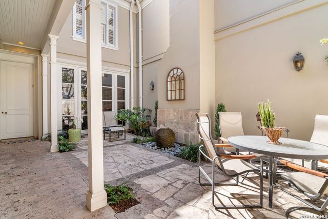 122 Chester St Apt 2, San Antonio, TX 78209