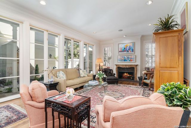 122 Chester St Apt 2, San Antonio, TX 78209