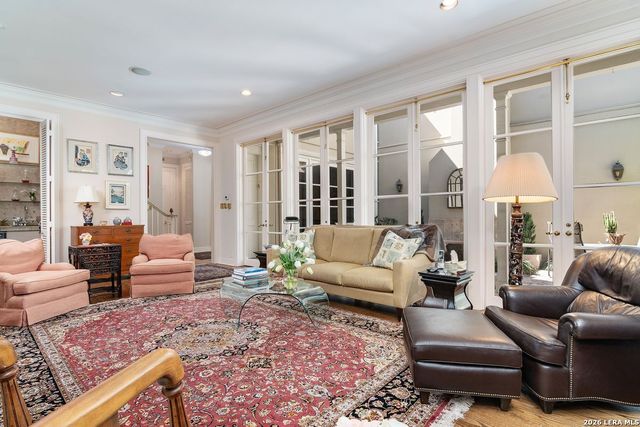 122 Chester St Apt 2, San Antonio, TX 78209