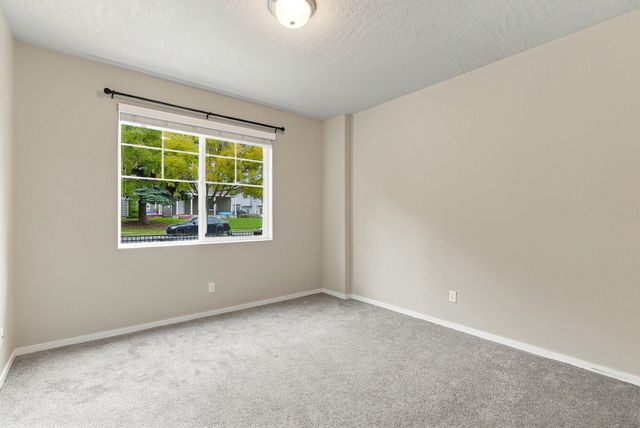 2121 W Bridge Ave, Spokane, WA 99201