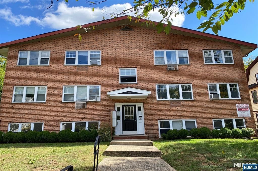 35 Willow Street B4, Montclair, NJ 07042