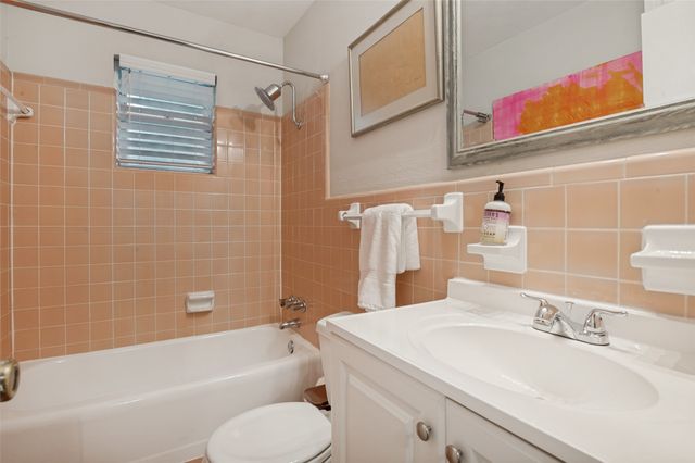 2730 Larkspur Lane, Dallas, TX 75233