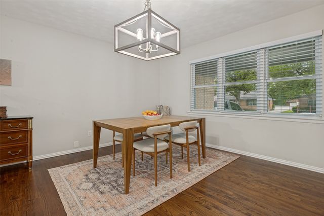 2730 Larkspur Lane, Dallas, TX 75233