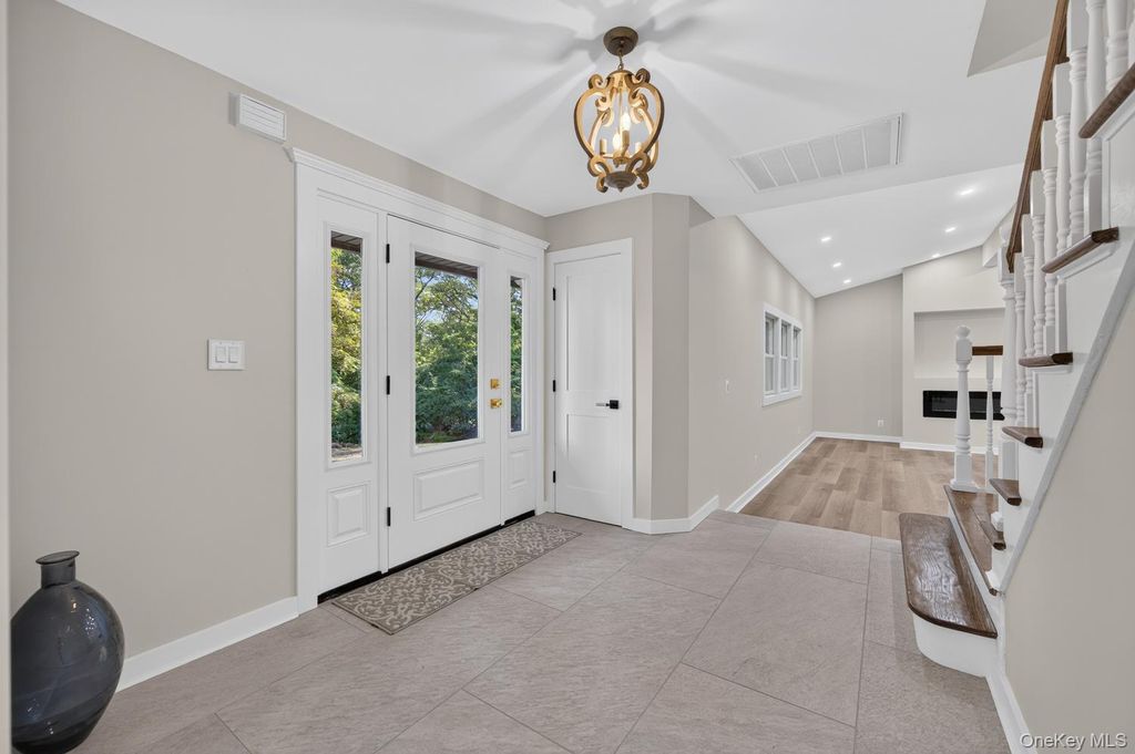 5 Truesdale Court, Northport, NY 11768 — photo 4