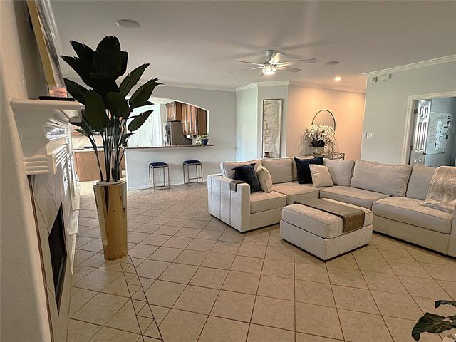 8426 Hunters Village Drive, Humble, TX 77346