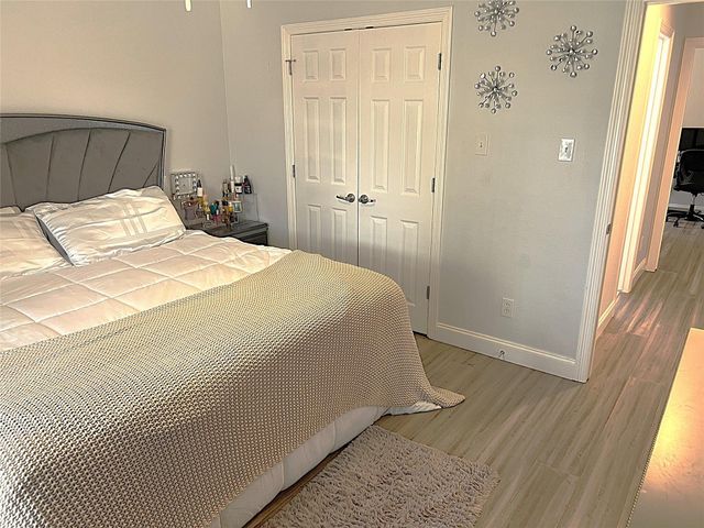 8426 Hunters Village Drive, Humble, TX 77346